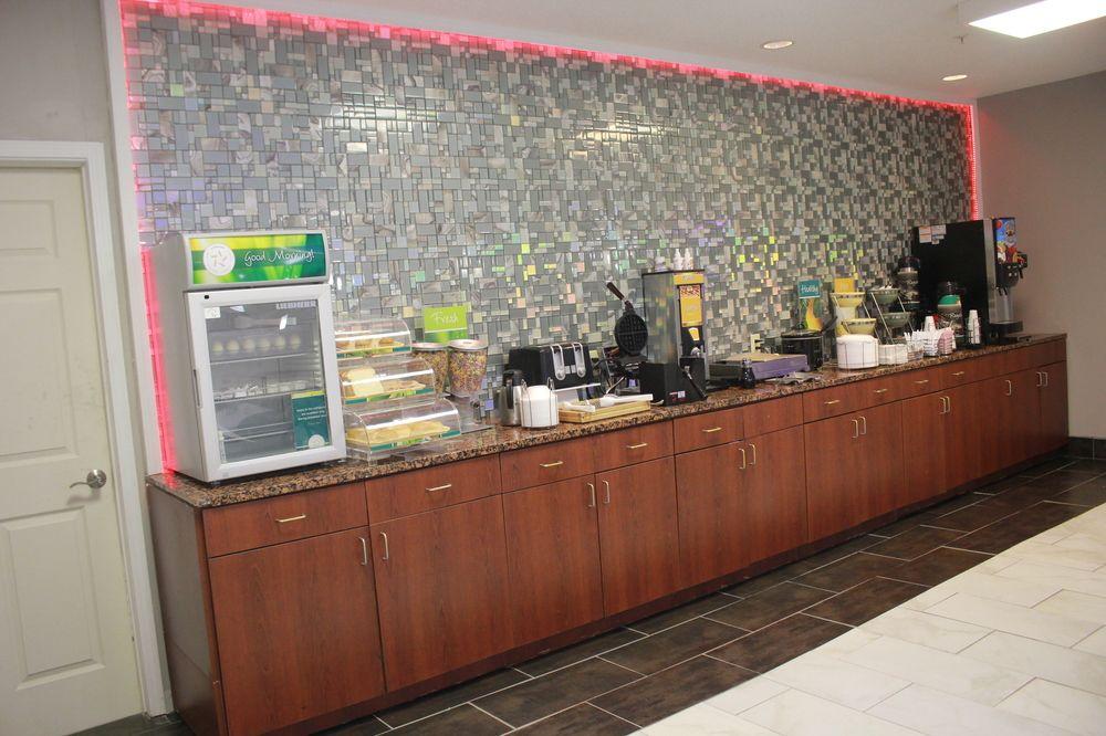 Quality Inn Merrillville Exterior photo