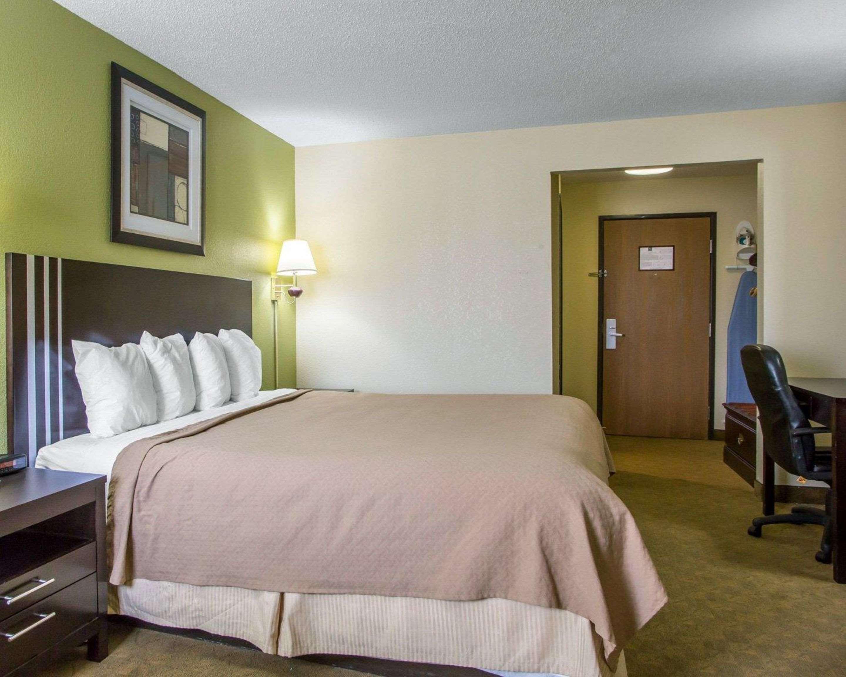 Quality Inn Merrillville Exterior photo