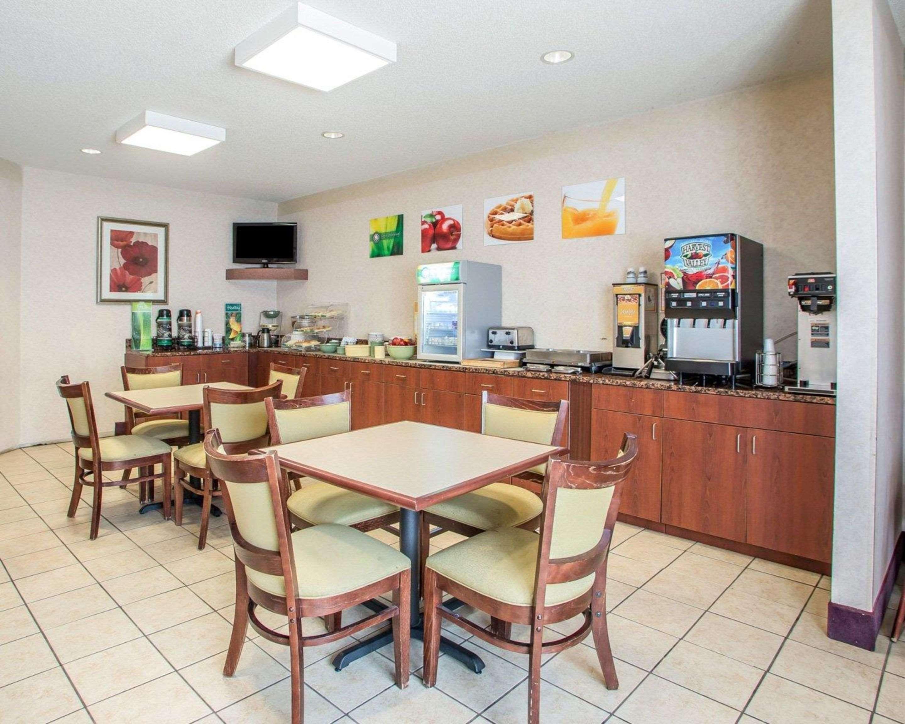 Quality Inn Merrillville Exterior photo