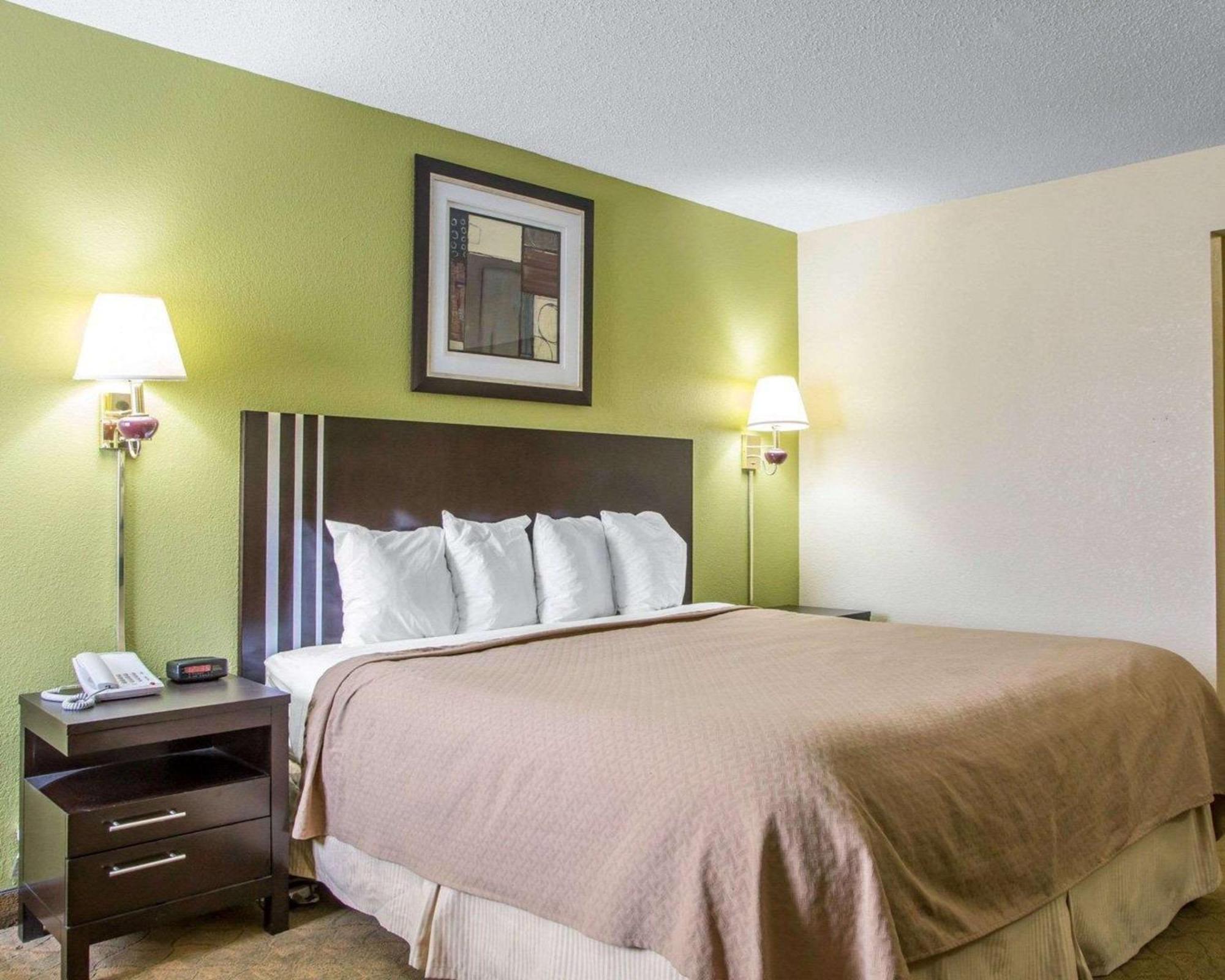 Quality Inn Merrillville Exterior photo