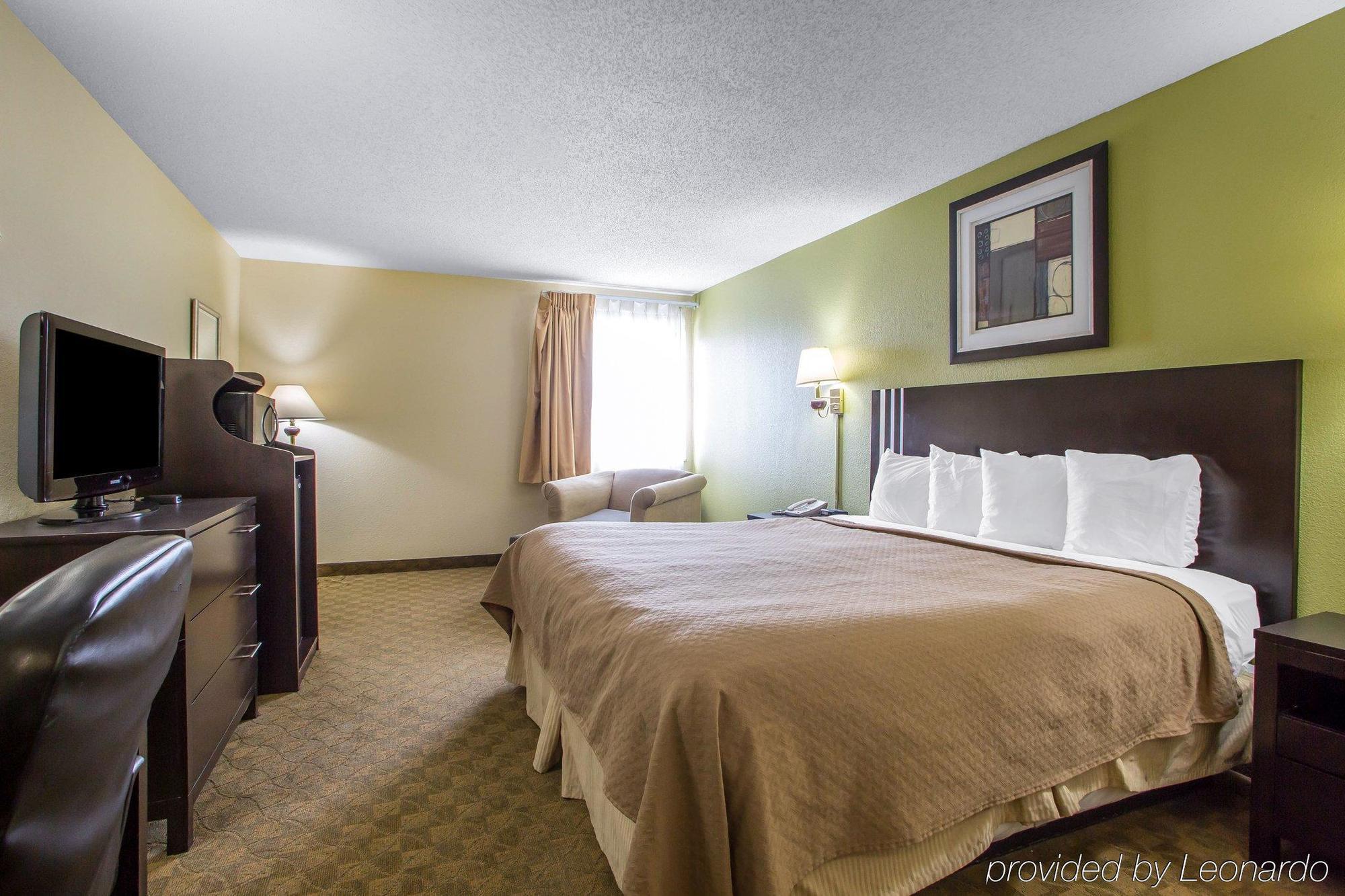 Quality Inn Merrillville Exterior photo